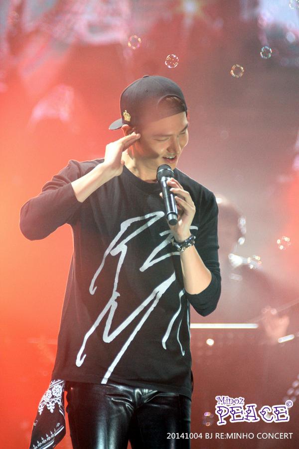 http://s5.picofile.com/file/8144888134/BzHKZkPIIAApGNF.jpg