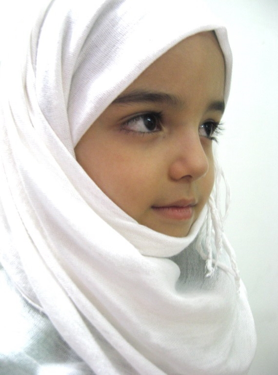 http://s5.picofile.com/file/8145789992/taha_hejab03.jpg