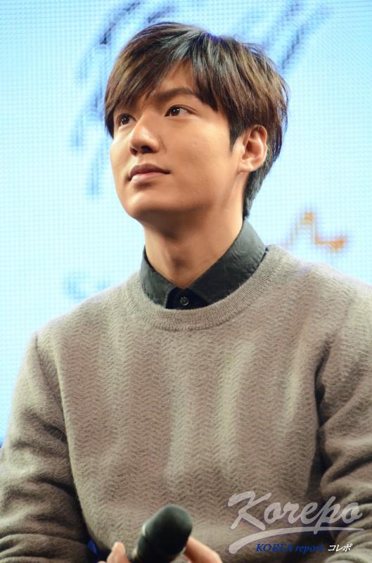 http://s5.picofile.com/file/8145793642/gznp58ebi6305ru7ko17.jpg