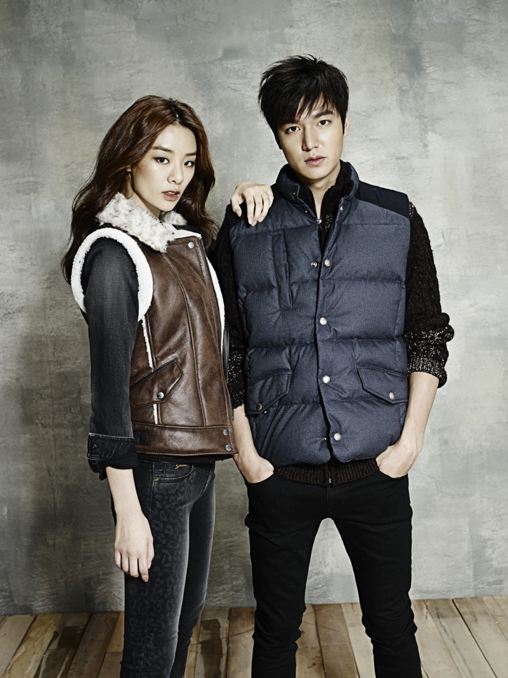 http://s5.picofile.com/file/8146123318/guess18.jpg