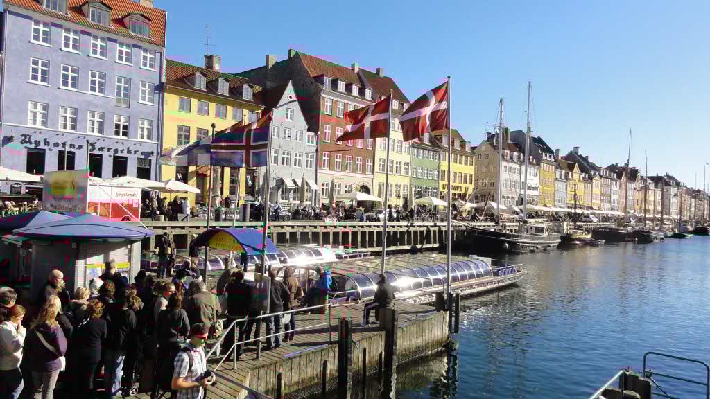 http://s5.picofile.com/file/8147245668/272.jpg