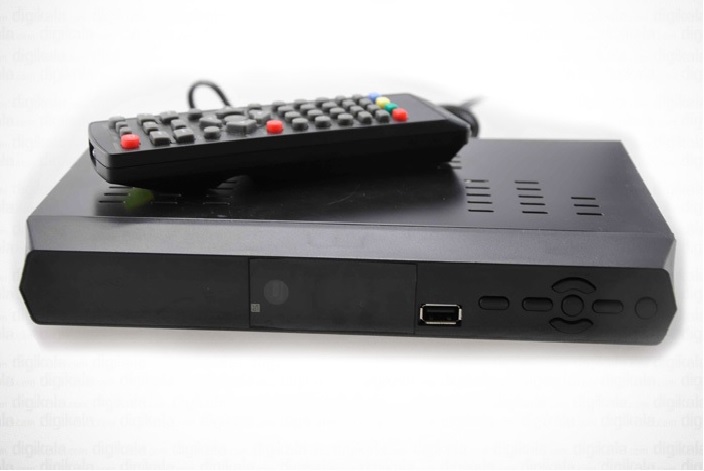 گیرنده دیجیتال تلویزیون فراسو مدل DVB-T FDR-211
