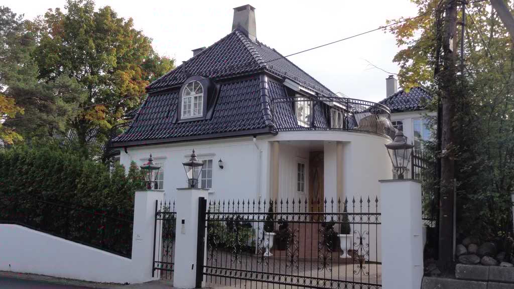 http://s5.picofile.com/file/8149522018/565.jpg