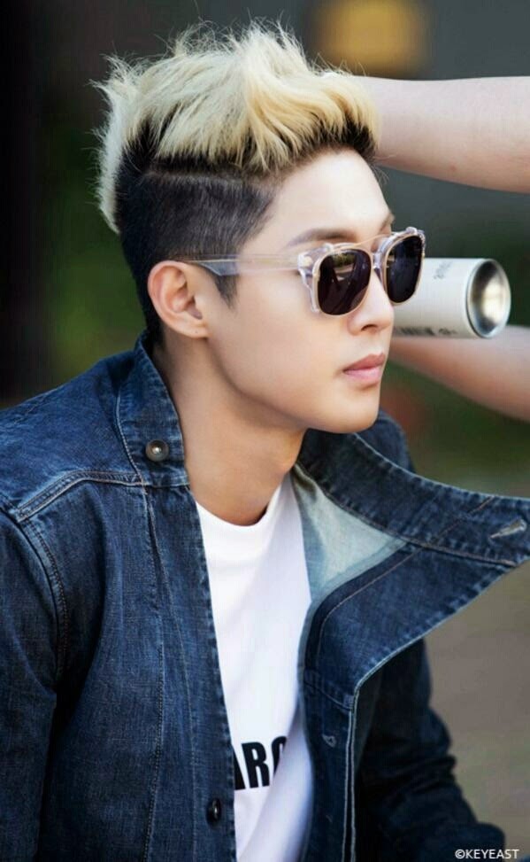 [Photo] Kim Hyun Joong - Japan Mobile Site Update [14.11.10]