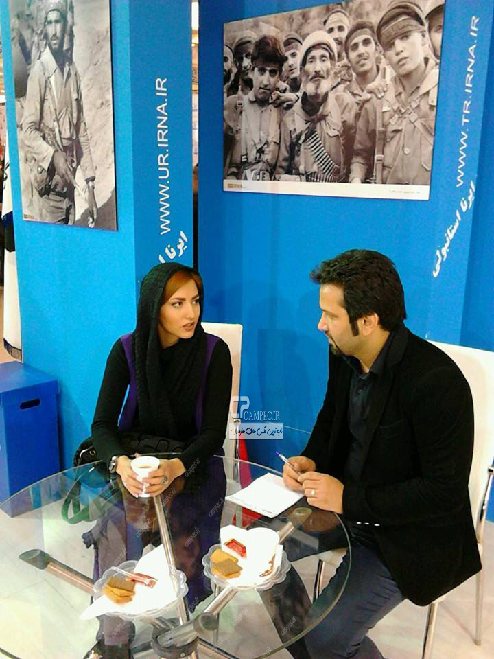 عکس جدید سمیرا حسینی در نمایشگاه مطبوعات