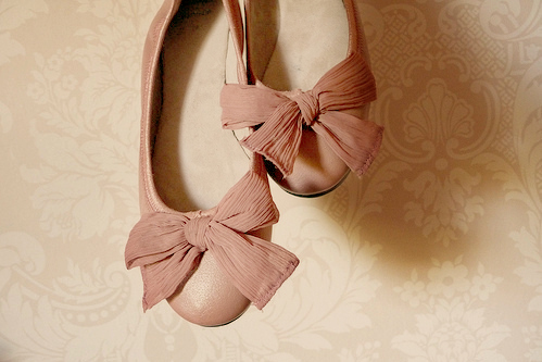 http://s5.picofile.com/file/8153506842/ballerina_ballerinas_beige_beige_shoes_classy_Favim_com_433622.jpg