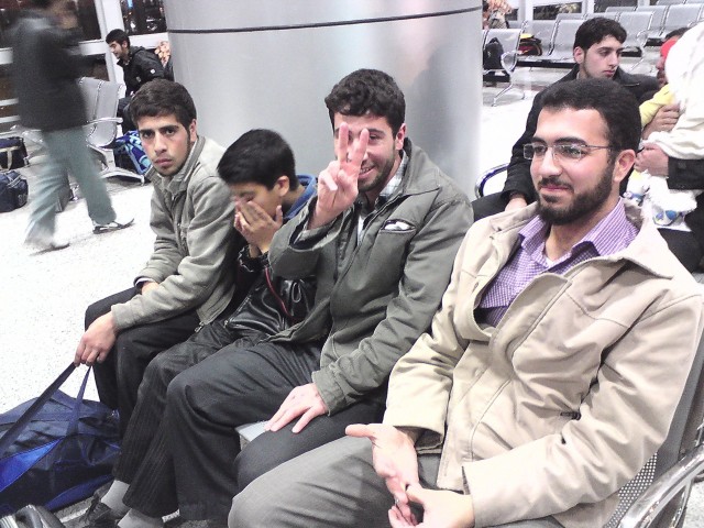 http://s5.picofile.com/file/8154132392/DSC00084.jpg