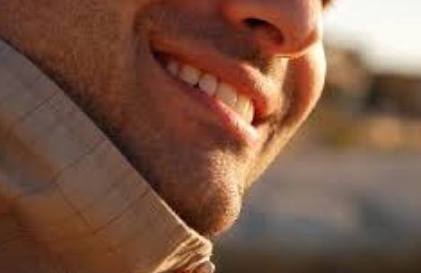 نتیجه تصویری برای لبخند مردان