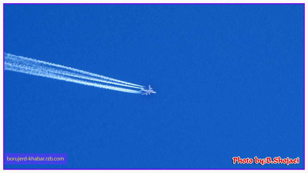 هواپیما ها بر فراز آسمان بروجرد
