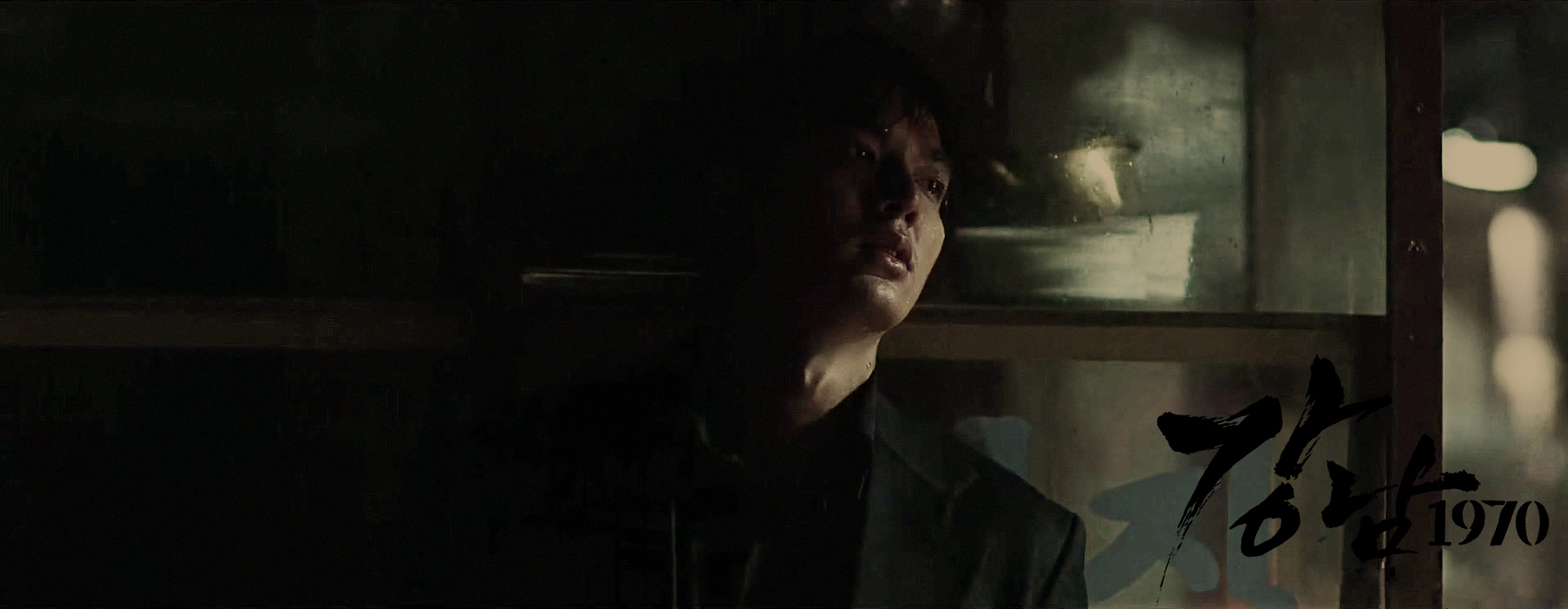 http://s5.picofile.com/file/8157115434/Gangnam1970_03.jpg