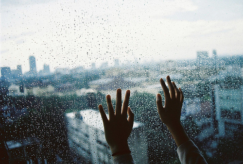 beauty_hands_little_rain_Favim_com_15046