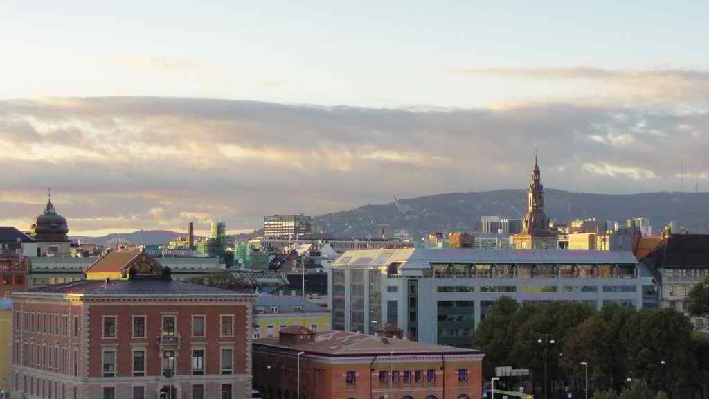 http://s5.picofile.com/file/8161422392/721.jpg