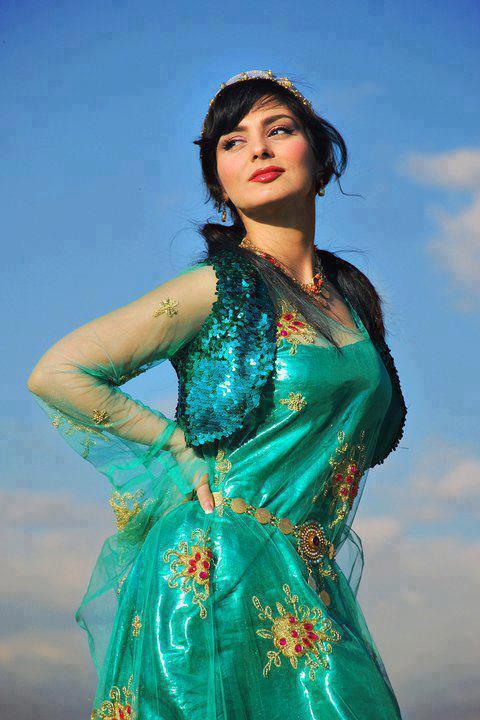 http://s5.picofile.com/file/8168252492/Afsar2Ava_6.jpg