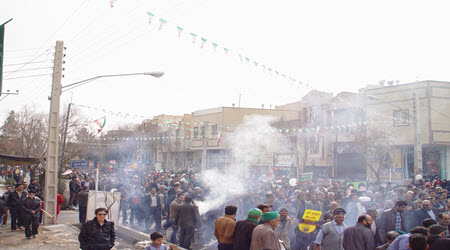 http://s5.picofile.com/file/8170353184/93_11_22_bidkol_small_8_.jpg