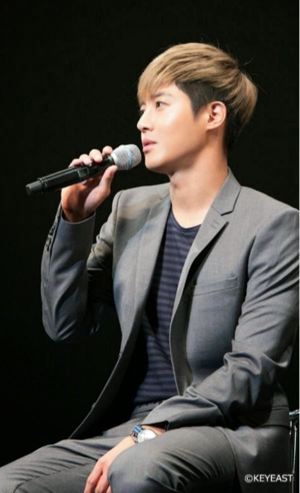 [Photo] Kim Hyun Joong - Japan Mobile Site Update [15.02.13]