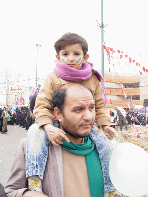 http://s5.picofile.com/file/8170897818/93_11_22_nojavan_25_.jpg