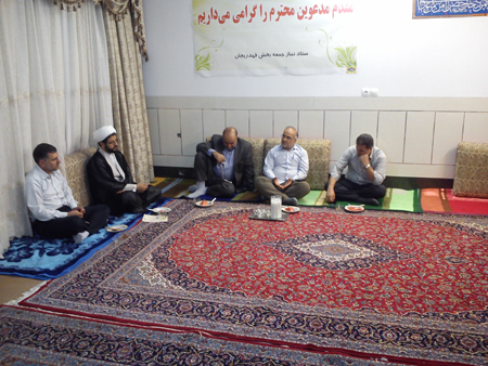 نشست هم اندیشی ویژه پزشکان شهر قهدریجان پیرامون مسائل فرهنگی - اجتماعی