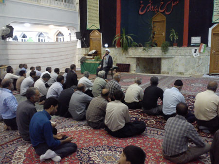 اقامه نماز و سخنرانی امام جمعه قهدریجان در مسجد بلال