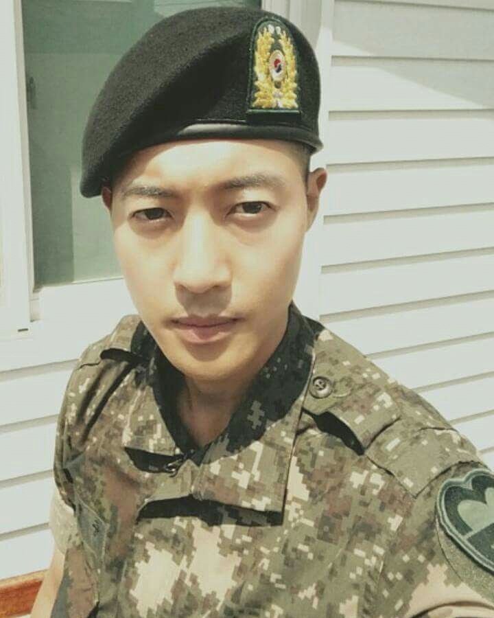 Selfi by Kim Hyun Joong - 2017.02.15