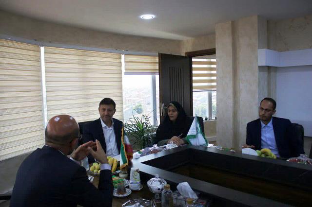 بازدید ناصر حاج محمدی شهردار رشت از سازمان سرمایه گذاری و مشارکتهای مردمی شهرداری 2 photo 2019 06 18 14 54 39