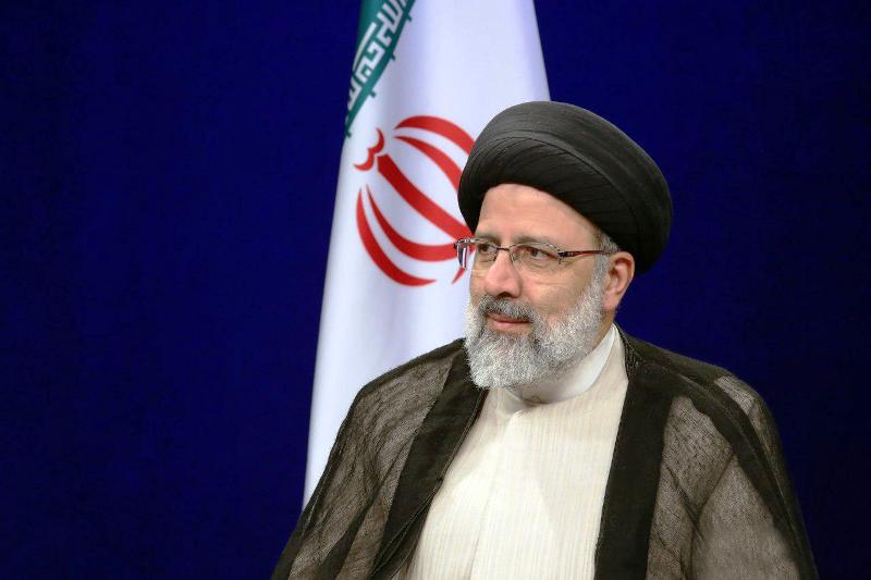مبارزه با مفسدان قاطعانه ادامه دارد / اجازه نمیدهیم فساد در هیچ جای نظام لانه کند 1 N83310772 73021462
