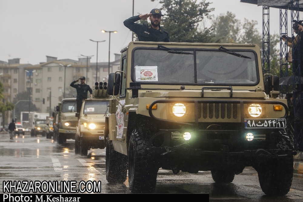 رژه نیروهای مسلح در رشت